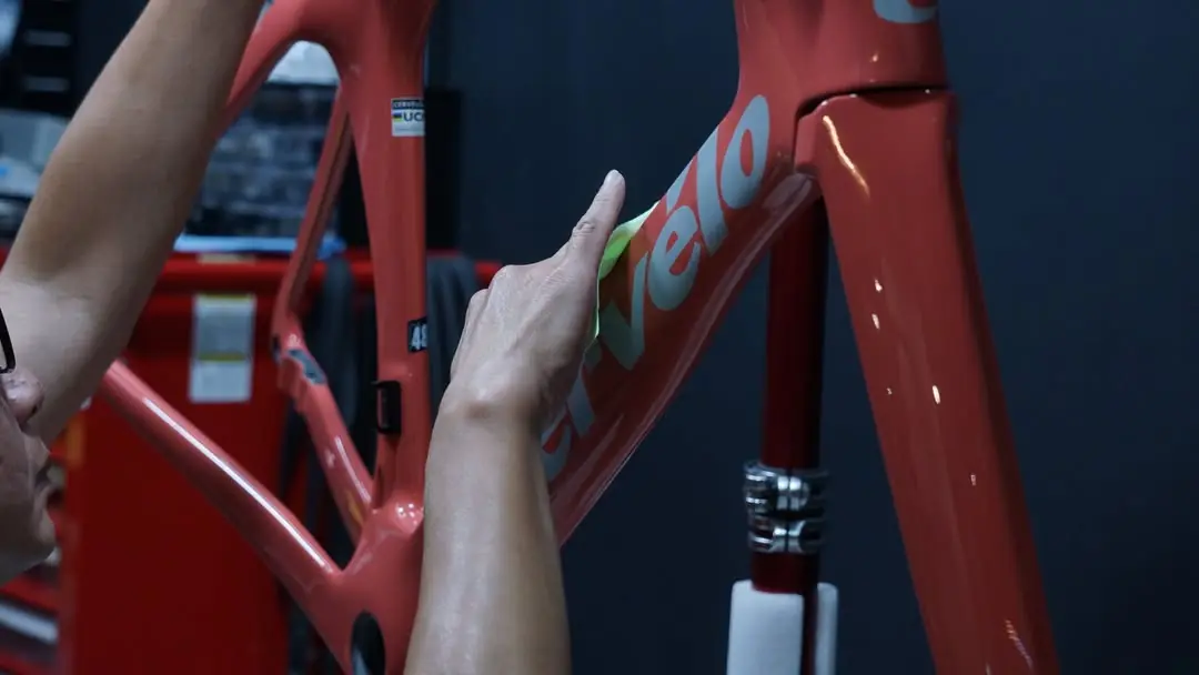 VELOGUE 自行車防護系統步驟 4