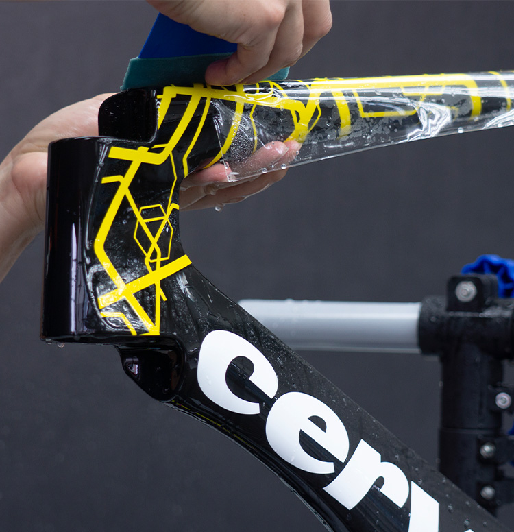 CLIMAX特殊保護膜完整包覆車體